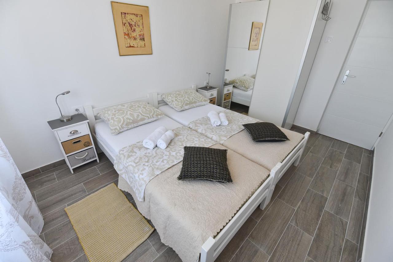 Tonik Apartments 扎达尔 外观 照片